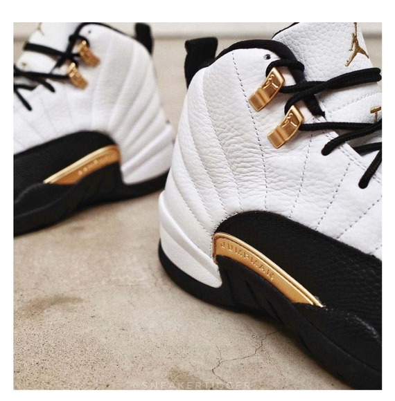 Air Jordan 12 Retro Royalty - Picture 6 of 17